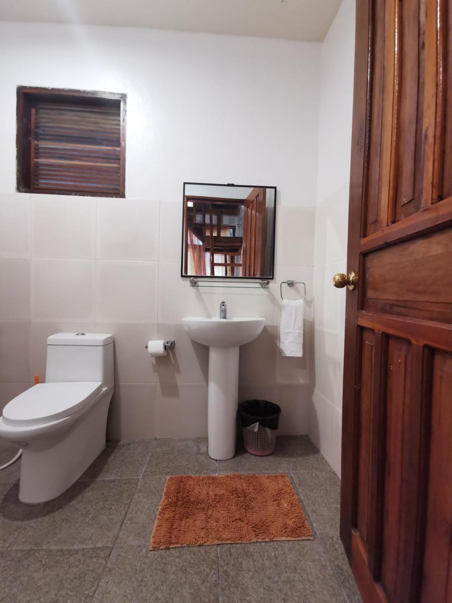 Latitude 10 Siargao Villa General Luna  Værelse billede